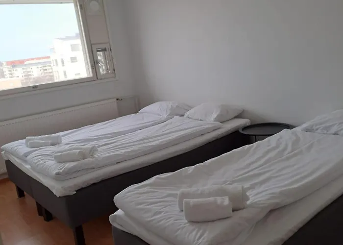 3 Bedroom With Sauna And Balcony شقة *