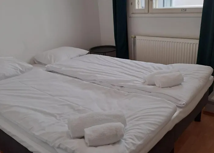 3 Bedroom With Sauna And Balcony *