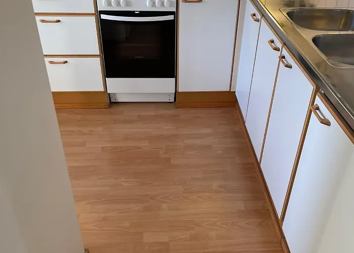 3 Bedroom With Sauna And Balcony *